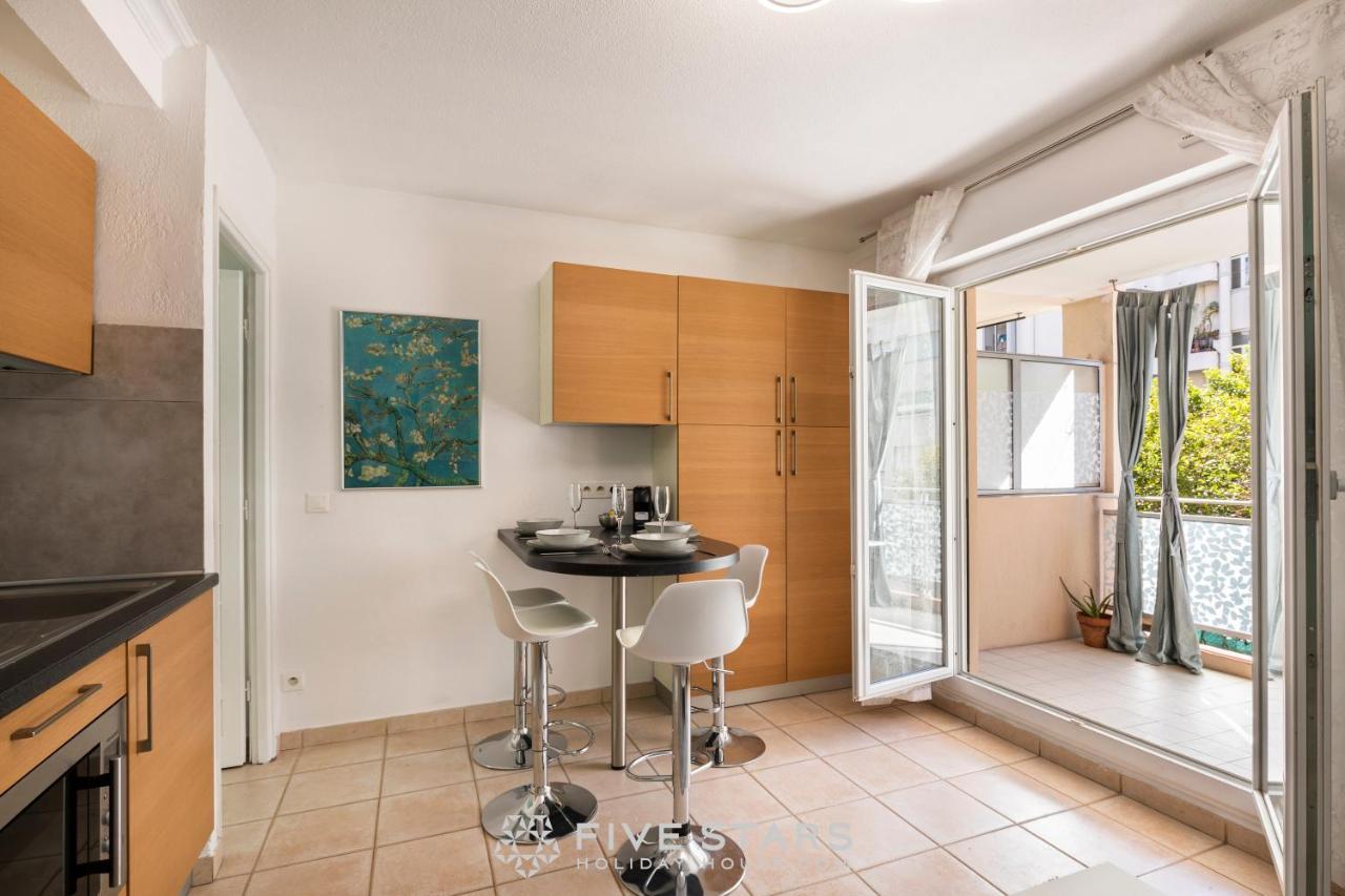 Suite Miami Five Stars Holiday House นีซ ภายนอก รูปภาพ